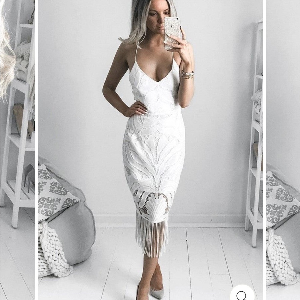 STUNNING DRESS - Picture 4 of 11